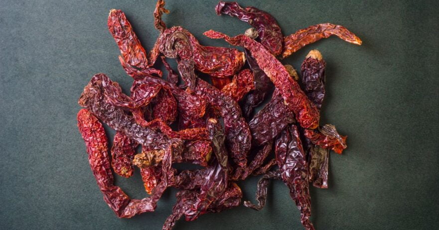 Kashmiri chili - All about Heat, Flavor, Uses, Substitutes 1